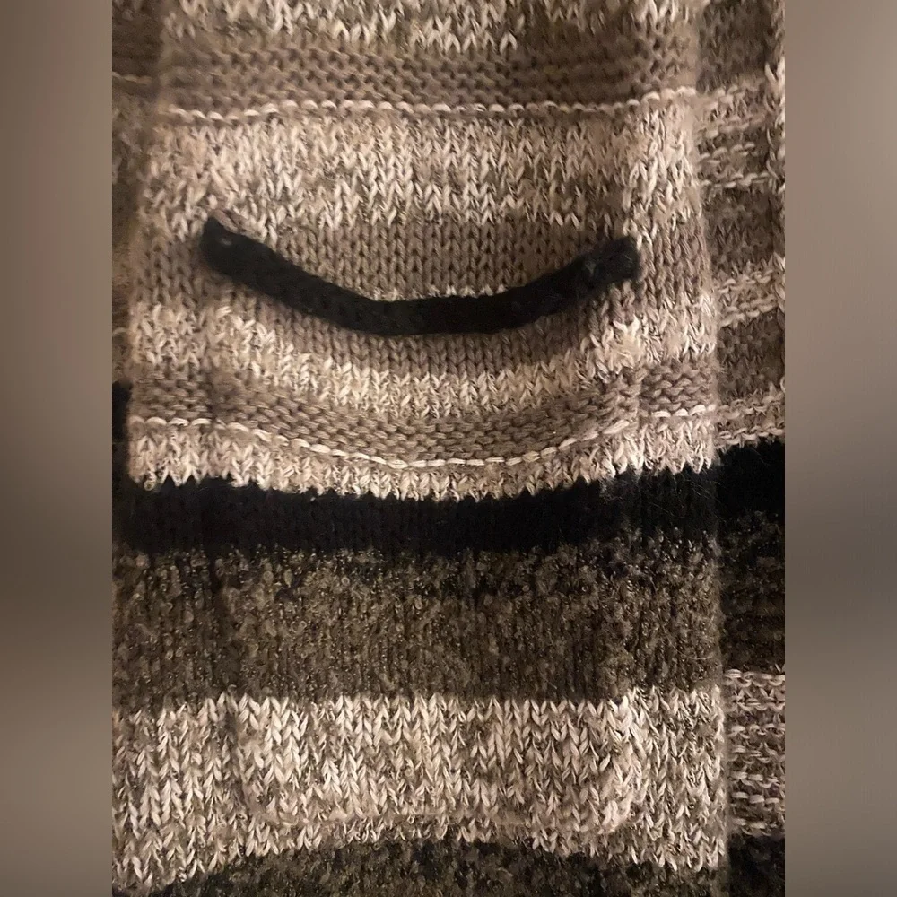 MAURICE’S women’s long cardigan - XL - Warm and classic!